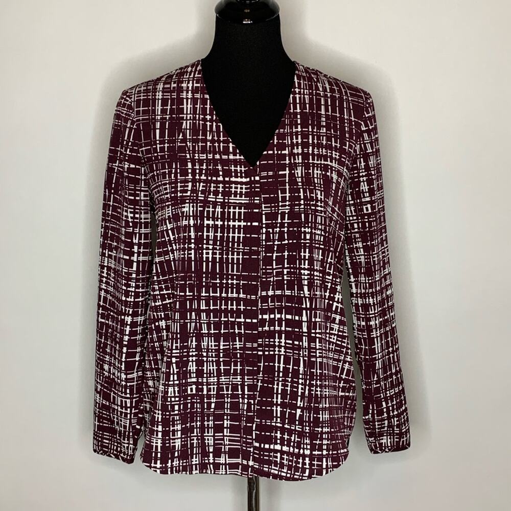 Banana Republic maroon‎ white striped open slit back top size Small Petite